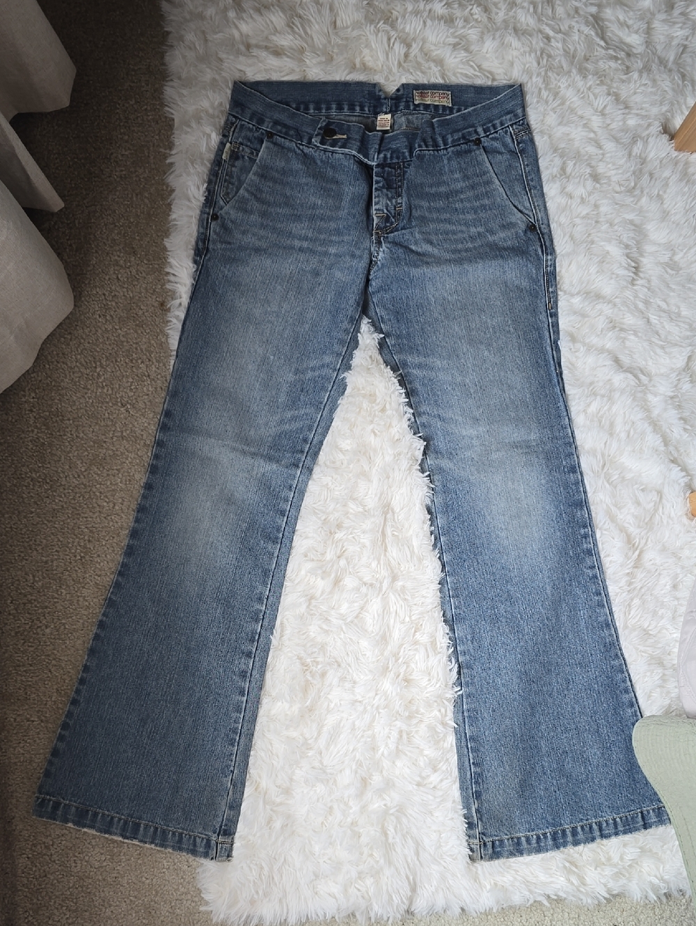Hollister Vintage Blue Flared Jeans - Classic Mid Wash
